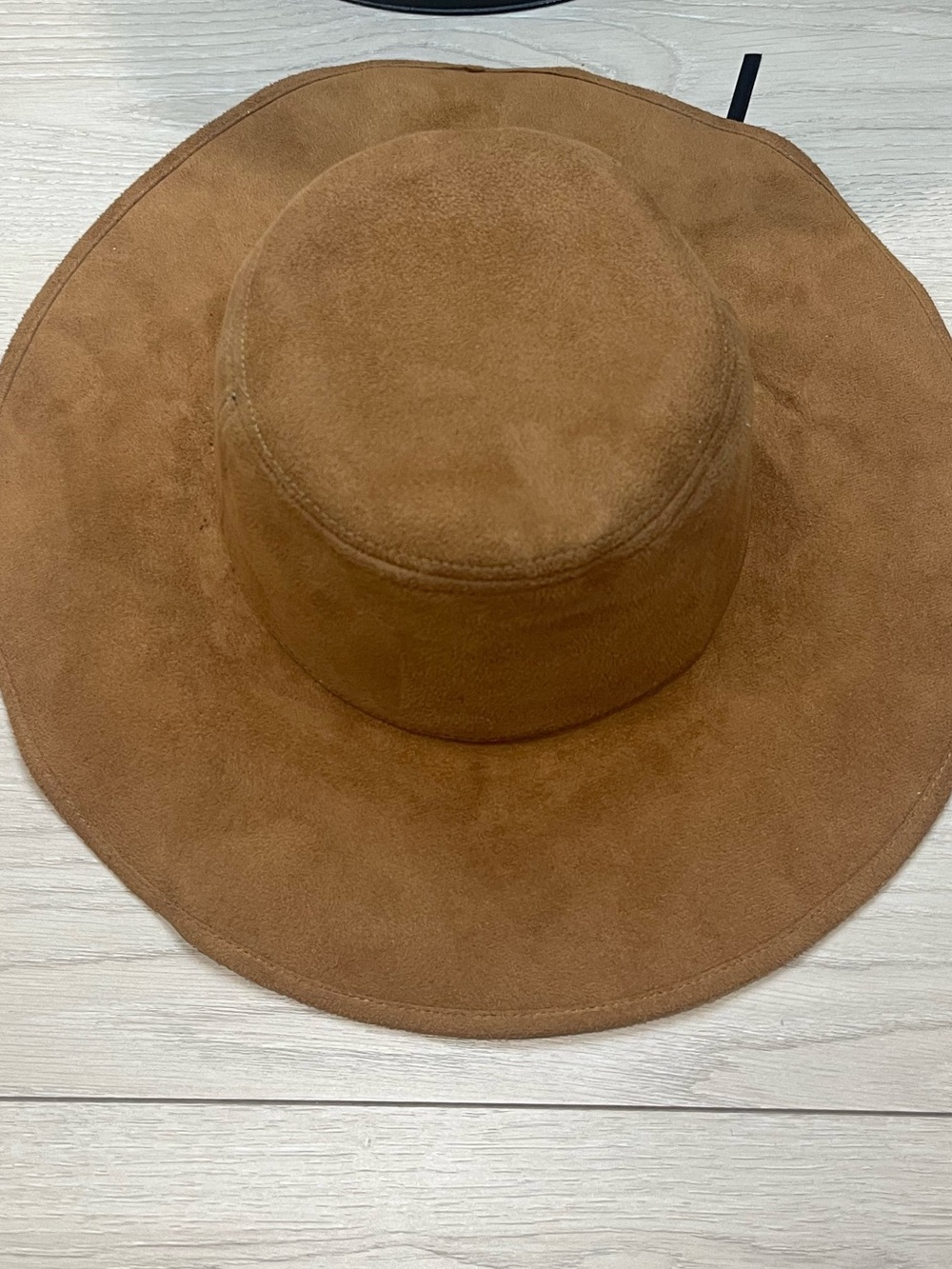Suede polyester  Wide Brim Hat in Camel women’s